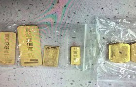 女子到金店欲花40万元购入379.2克黄金，店员立刻报警